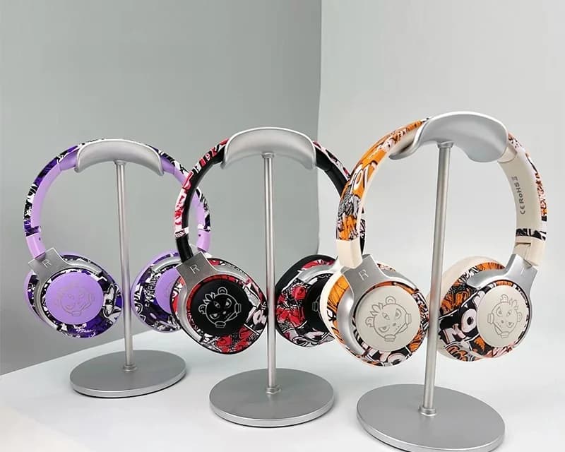Fon Kepala Bluetooth Over-Ear Grafiti dengan Lampu RGB & Mikrofon