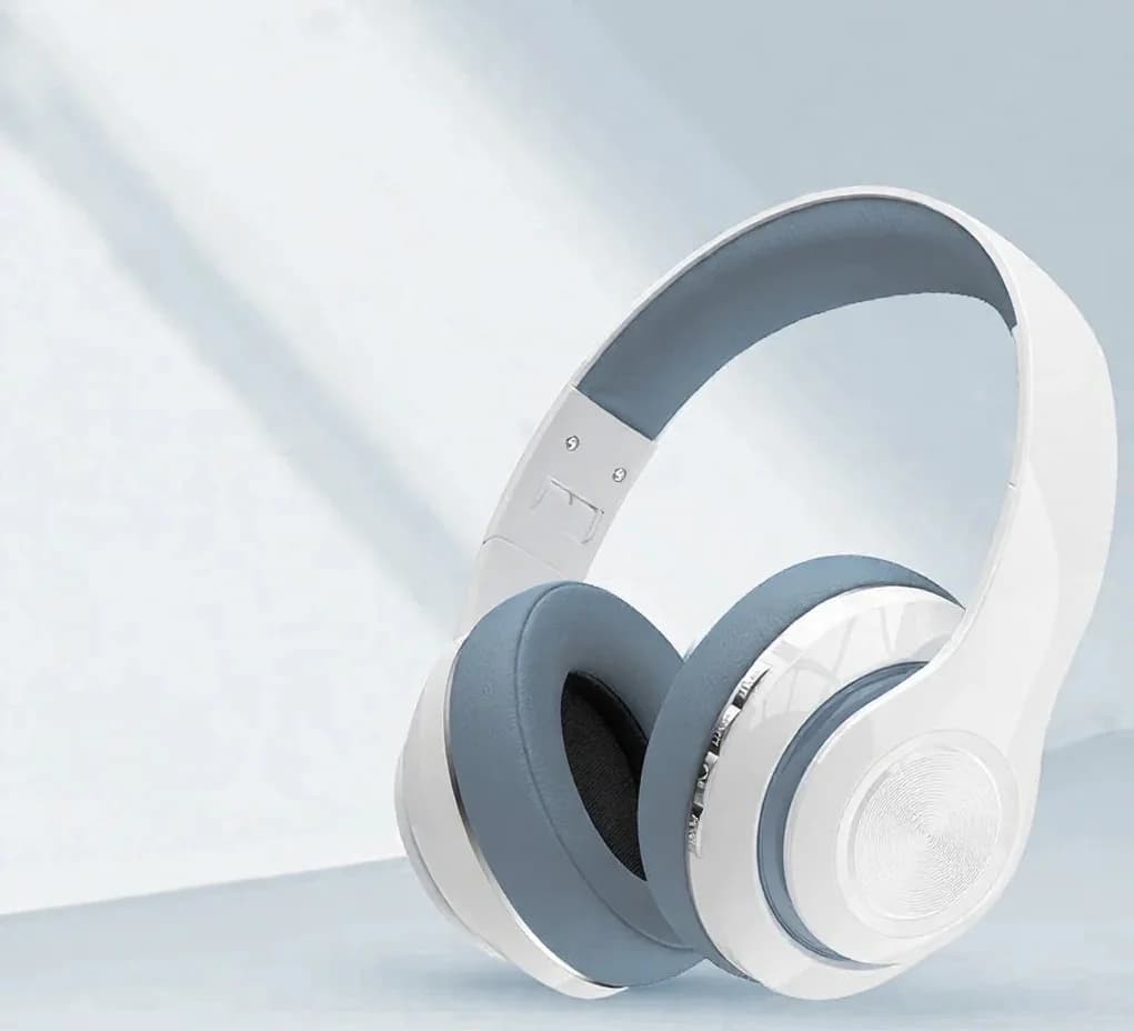 Fon Telinga Tanpa Wayar Over-Ear dengan Radio FM dan Slot Kad TF
