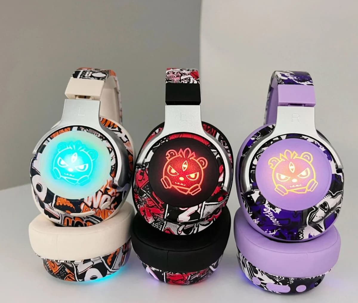 Fon Kepala Bluetooth Over-Ear Grafiti dengan Lampu RGB & Mikrofon